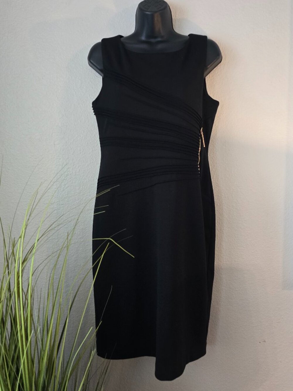 Ivanka Trump black bodycon dress 10